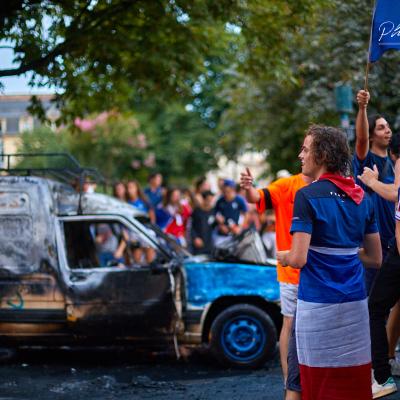 Voiture brûlée Bordeaux coupe du monde